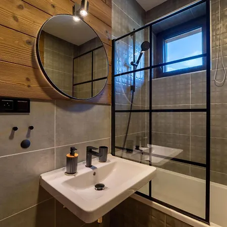 Hillview Jasna ديمانوفْشكا دولِنا